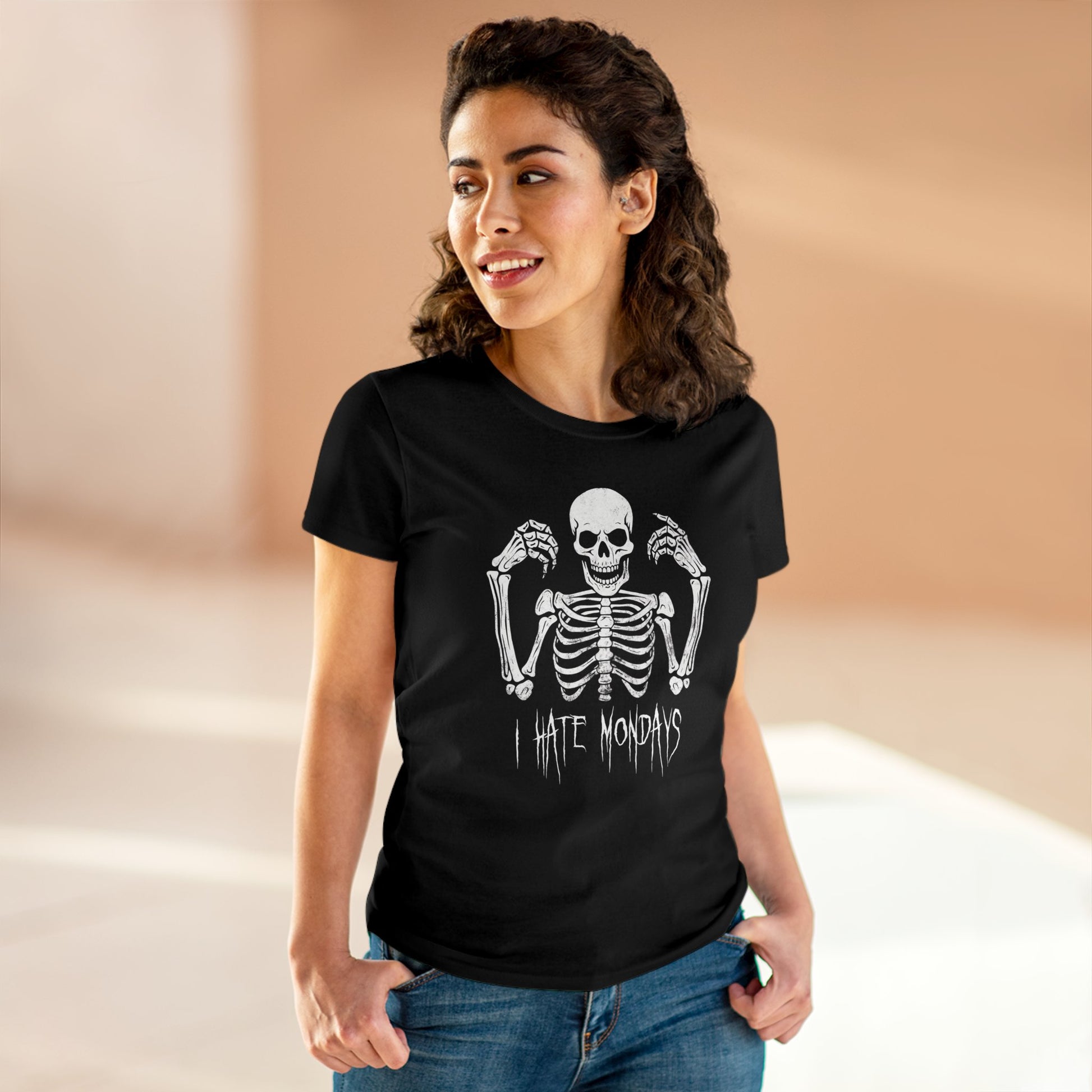 Women's T-shirt Skelly Hates Mondays - Frogos Design