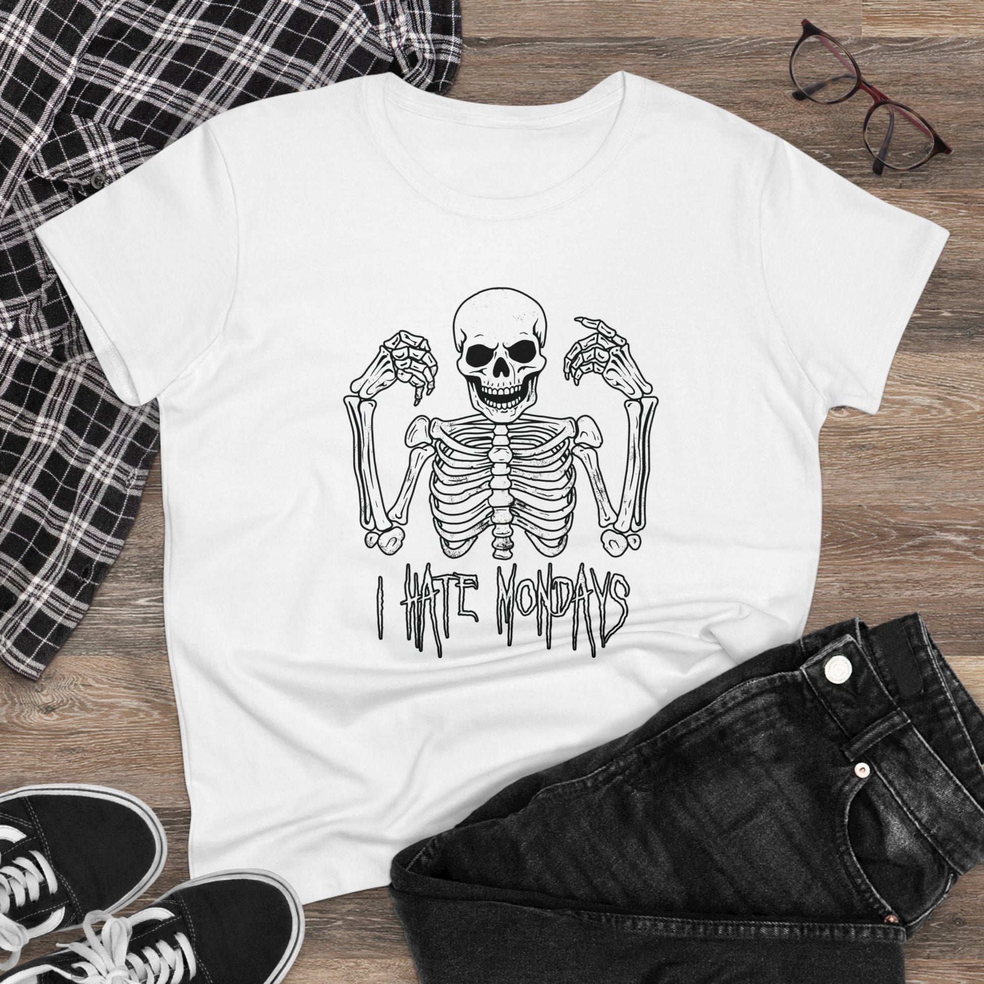 Women's T-shirt Skelly Hates Mondays - Frogos Design